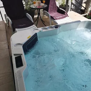 https://apartments-dora-crikvenica.primorje-gorskikotar.com